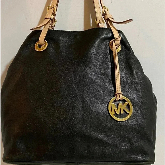 Michael kors Black leather shoulder handbag - Picture 1 of 8